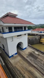 20251212_231952.webp 20251212_231952.webp