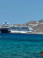 Celebrity Reflection a Mykonos  19ago22 .jpeg