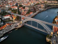 Dom_Luís_I_Bridge_(36961760686).webp