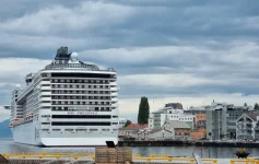 MSC Preziosa a Molde.webp