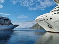 MSC Preziosa e Viking Star a Honnisvag.webp