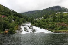 1750197390507.webp
