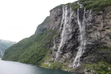 1750320086682.webp